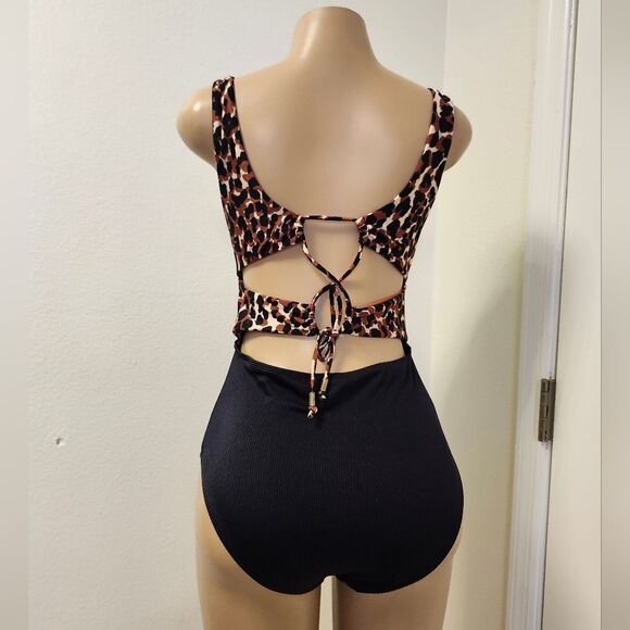 BRAND NEW MOONSTRUCK ONE PIECE WOMEN'S SWIMSUITS - Picture 7 of 15